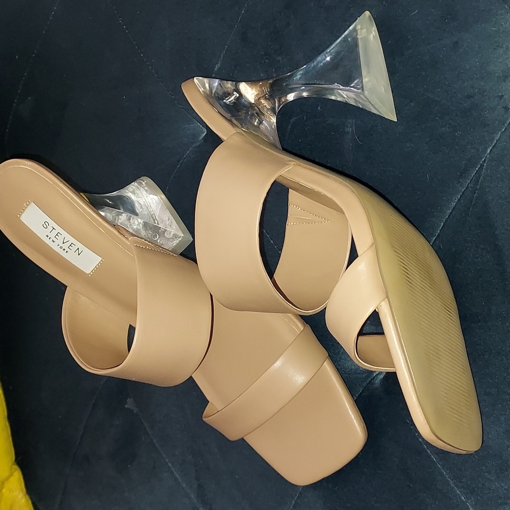 Nude heels Steve madden new york